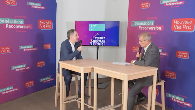 Comment anticiper son évolution professionnelle ? L’APEC conseille aux cadres de suivre les tendances du marché et de développer leurs compétences.